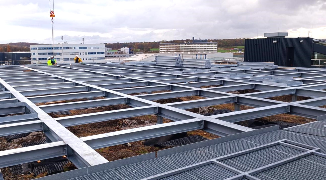Stahlbau-Projekte von H&H Eisen-Müller: Hallenbau, Bühnen und Überdachungen im Großraum Stuttgart